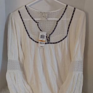 Ladies American Rag embroidered tunic Sz Small NWT